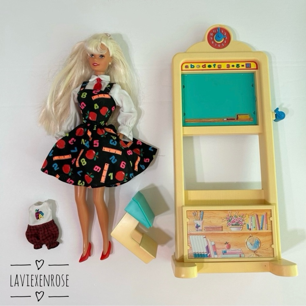 1995 Teacher Barbie Doll and Classroom